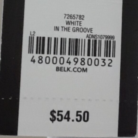 Crown & Ivy White Floral Embroidered Shorts- Women's Size 8 - Picture 9 of 9